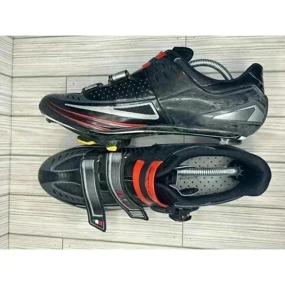 DMT Impact Black Cycling Shoes Boots Road Bike Spin Class 3-Bolt Men's EU 46 - Picture 13 of 14